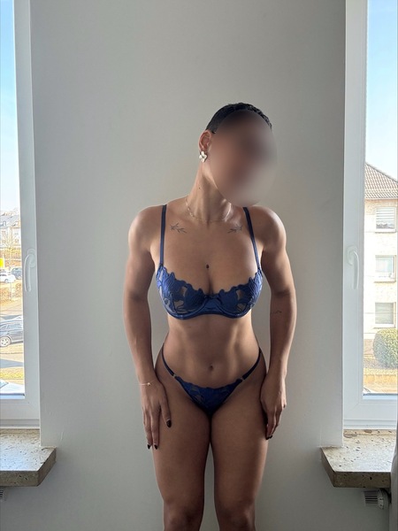 Foto von Suzan, NUR Whatsapp