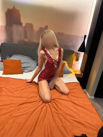 Hannah deutsches 19 jähriges Te*ny-Girl, Erkrath
