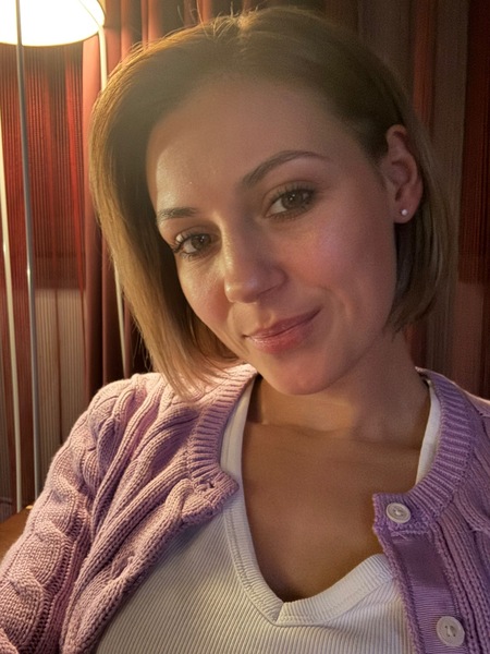 Foto von Giulia - Dates erst ab 2 Stunden