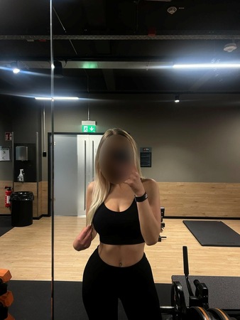 Deutsche Lina (22) Elegant & Sinnlich, Stuttgart