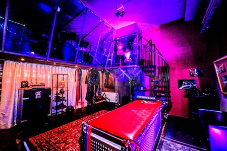 BDSM- und Bizarrstudio NOVEM VIGINTI, Karlsruhe