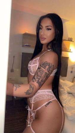 Versa*te Emilia 100% echt, Frankfurt am Main