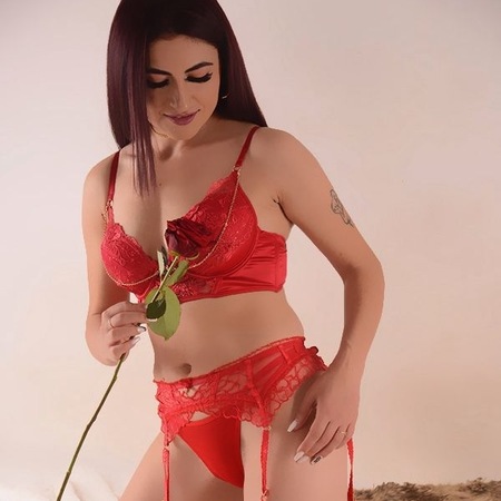 ALICIA 24J. NEU 100% korrekt + sauber ganz Privat, Burgdorf (Region Hannover)