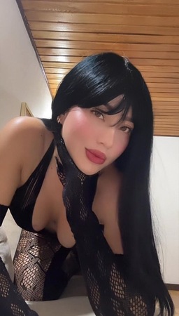 MARIANA DOLL, Experte für erotische Massage, Hamburg