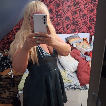 Sexy Gina  behaart - PRIVAT