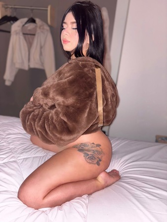 Emilia Teenie (18+) Telnr folgt, Wiesbaden