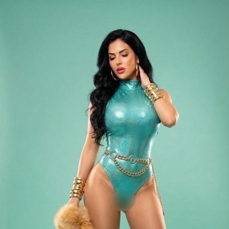 Neu Julia bei Massage Relax