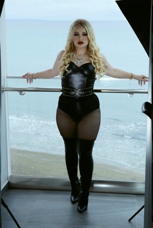 Domina Mistress Artemis, Berlin-Wedding