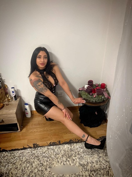 Many - Crazy Chicken Farm – Wurzburg photo 4