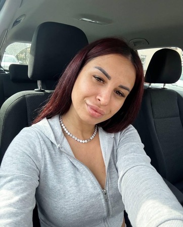 Sofia-20j.-A** inkl., Nürnberg