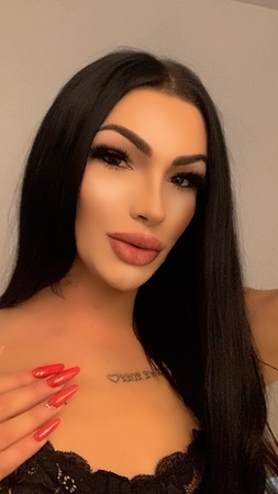 Amira Transex, Essen