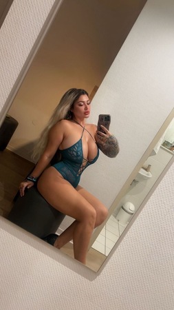 Vollbusiges L*TSCH L*DER VALENTINA, Mannheim