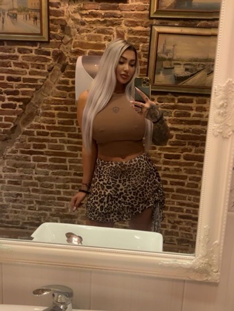 Vollbusiges L*TSCH L*DER VALENTINA, Mannheim