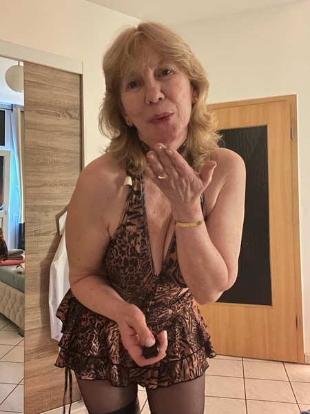 Foto von Rosmary - Intim behaart!