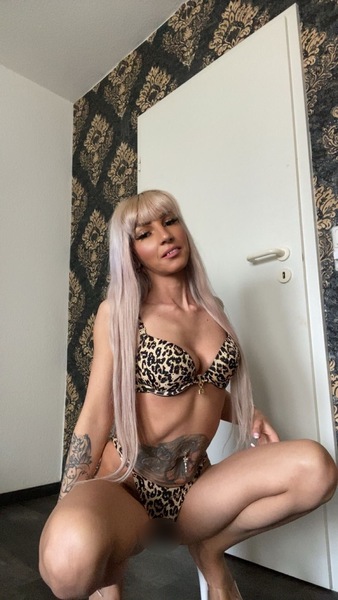 Foto von Adelina Skinny