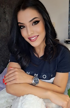 Gina foxx- Ich beantworte Nachrichten und Anrufe in WhatsApp, Mönchengladbach