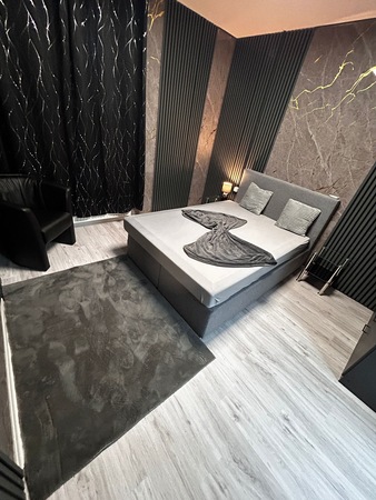 Luxury Private, Aurich