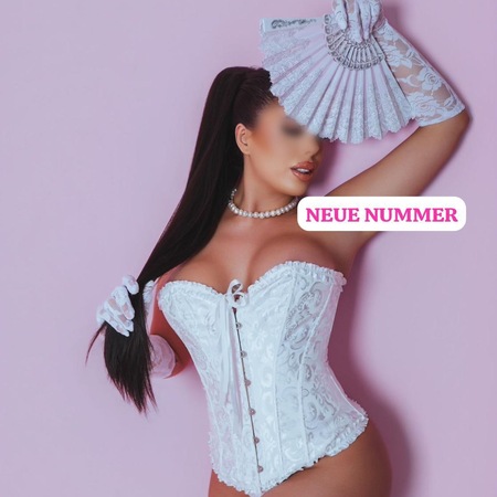 Georgina nur per WhatsApp erreichbar, München Schwabing