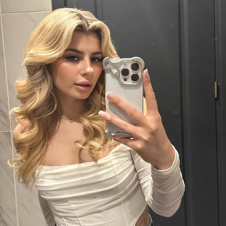 Laura NEU, Düsseldorf