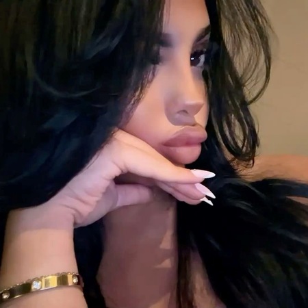 Bella
