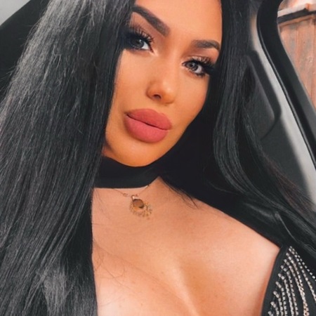 Andreea - Crazy Chicken Farm, Würzburg