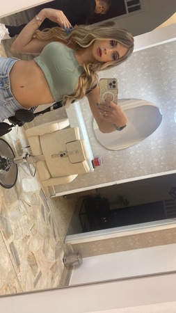 TS Alexandra Leon, Hamburg