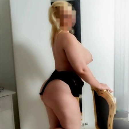 Monika Queen Party *FREITAG LETZTE TAG*