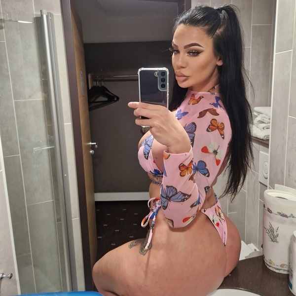 Foto von Deutsche Jasmin besuchbar & HH Besuche