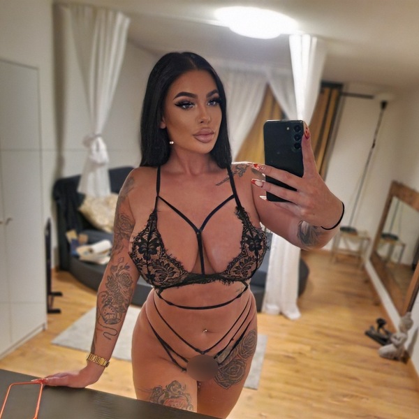 Foto von Deutsche Jasmin besuchbar & HH Besuche