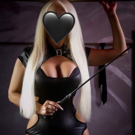 NEU! Lorena  bei ZartOderHart, Essen