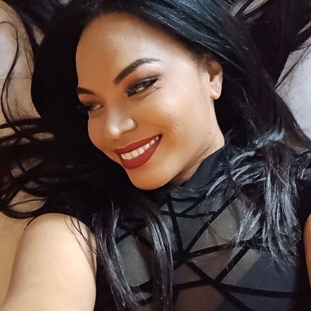 Lutschia bei Massagestudio Larena, Koblenz