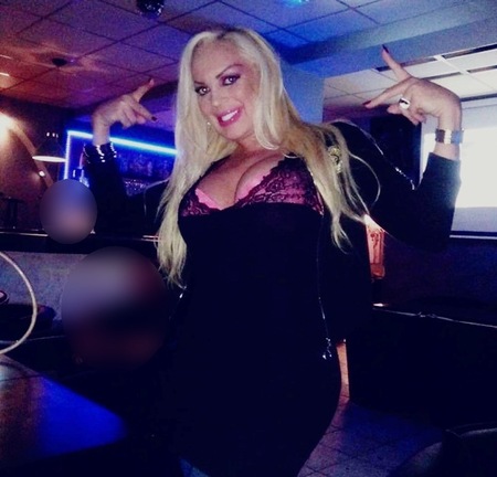 Reina Ts Pamela Party 24 H, Aurich