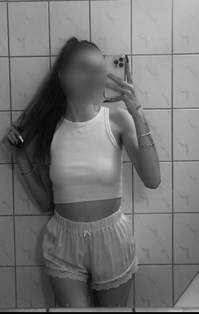 Amy, Trier