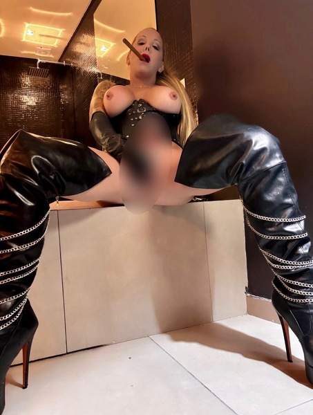 Foto von Trans Valentina Dom