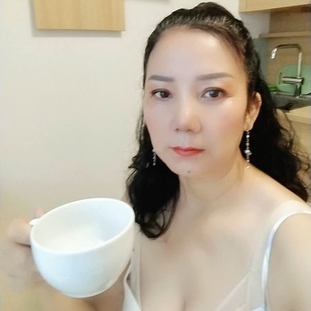 Aili Massage, Mantel (Markt)