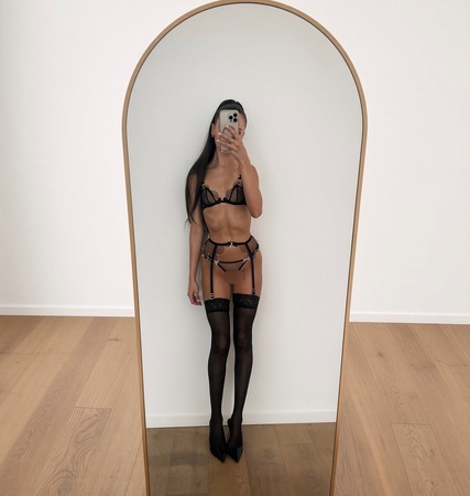 Amelie Young 18, Hamburg
