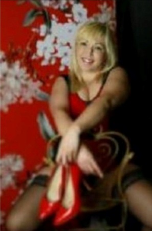 Weiße Hexe Marina mit Gold Hand - Plaisir d'Amour, Göppingen