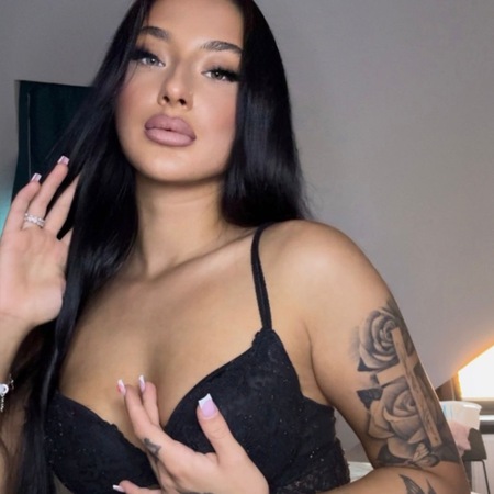 <img src="https://static.ladies-cdn.de/ladies/images/static-cdn/ladies-stars/img/ladies-stars-logo-icon.svg" class="starsContentIcon" />Shirin - 18 jährige Maus NEU in Frankfurt, Frankfurt am Main