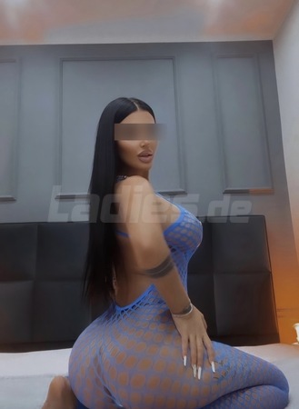 Samyra Party Haus/hotel visits, real 100%, Stuttgart