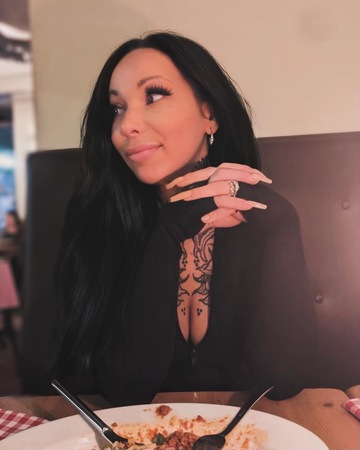 Laura Berlins Favorit Girl (18+) in deiner Stadt, Minden