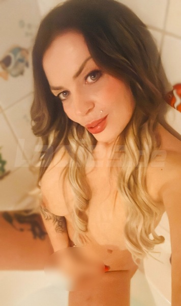 Foto von Deutsche Sexy Milf Laura ZK&GF6