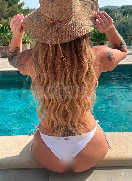 Foto von Deutsche Sexy Milf Laura ZK&GF6