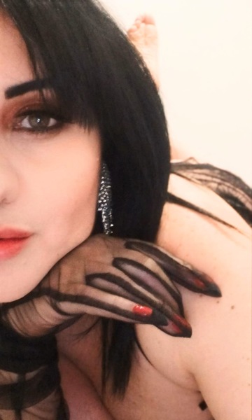 Foto von NEU!! LUCREZIA EXTRA SUPER SERVICE !!!