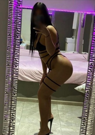 Franz. Expertin Eylem - auch dominant, Paderborn