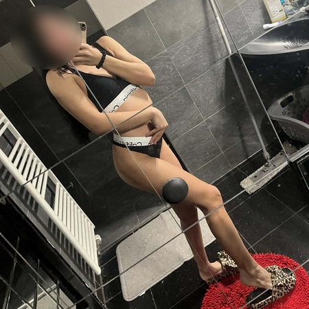Foto von Ines  GANZ NEU in der Stadt!!!