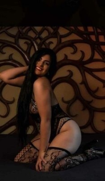 Foto von Yasmin im Eroscenter Platin