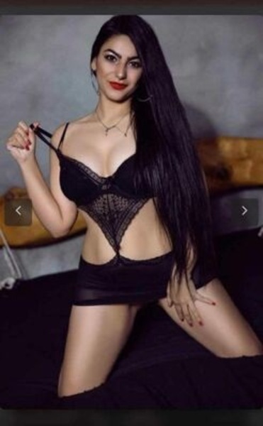 Foto von Yasmin im Eroscenter Platin