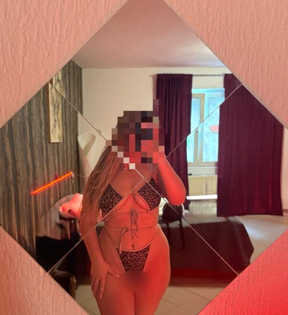 Selena - Crazy Sexy, Wiesbaden