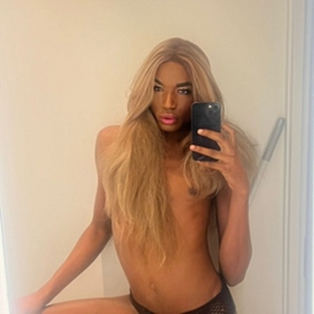 TS Athenea- nur Whatsapp, Frankfurt am Main