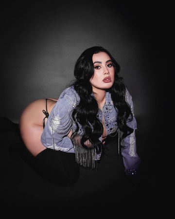 Amelia - Hot Latina Queen, München